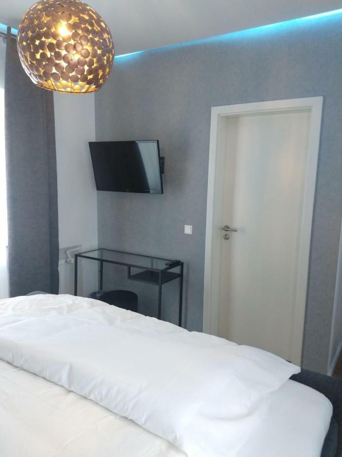 Hotel Am Stadion Vanino Cucina Italian 빌레펠트 외부 사진